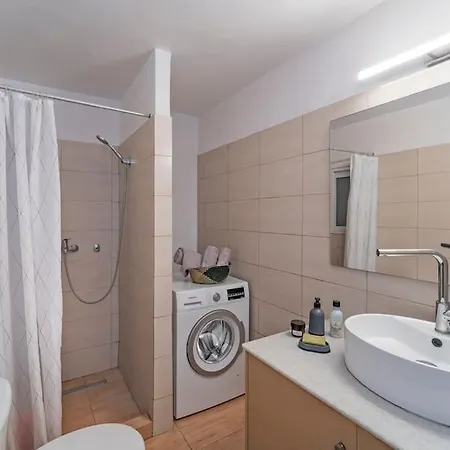 Апартаменты 'core' Modern Living Apartment, Rhodes Center Родос