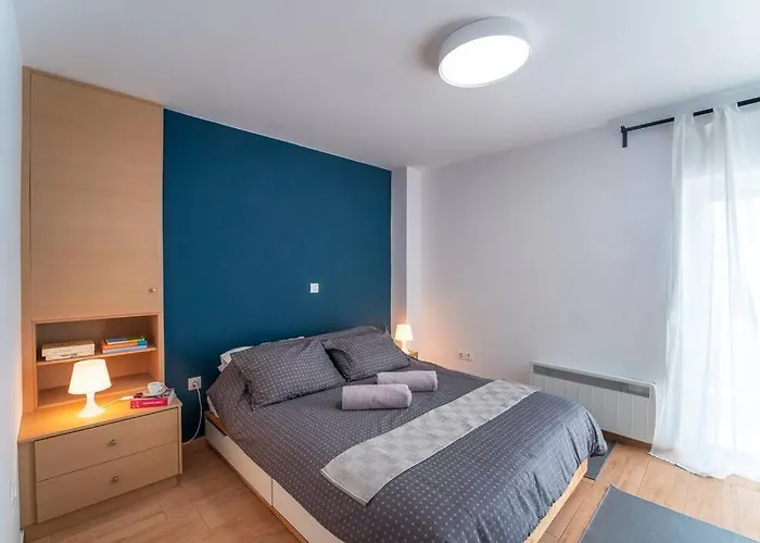 'core' Modern Living Apartment, Rhodes Center Апартаменты *