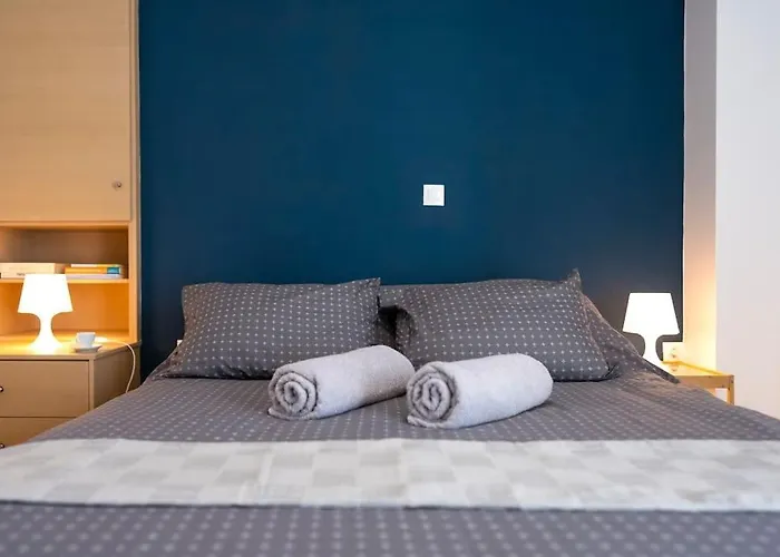 'core' Modern Living Apartment, Rhodes Center Апартаменты *