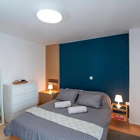 'core' Modern Living Apartment, Rhodes Center Апартаменты Родос